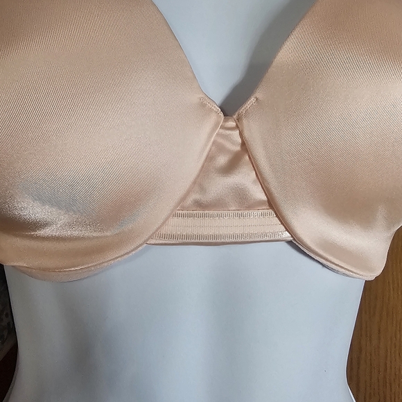 Bali Pink T-Shirt Bra with Seamless Full-Coverage Design - Picture 14 of 16
